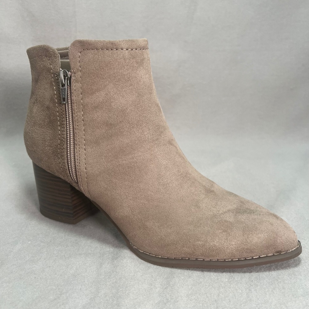 BC Footwear Ankle Booties Taupe Faux Suede Block Heel Pointed Toe Boho‎ 8.5